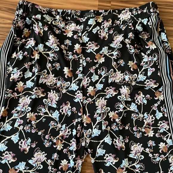 WHITE House Black Market Joggers Size Small - Picture 4 of 12